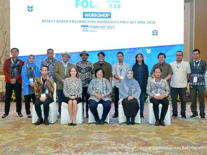Menteri LHK Siti Nurbaya bersama peserta workshop Pelaksanaan Result Based Contribution Tahap 1 Norwegia di Jakarta

