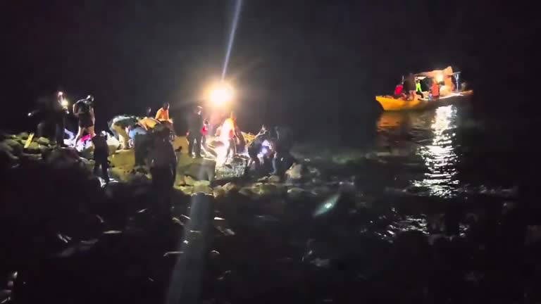 Pesawat Honduras Lanhsa Jatuh, 7 0rang tewas