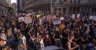 Protes Razia Imigran di New York