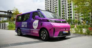 Bus Antar-Jemput Tanpa Pengemudi 