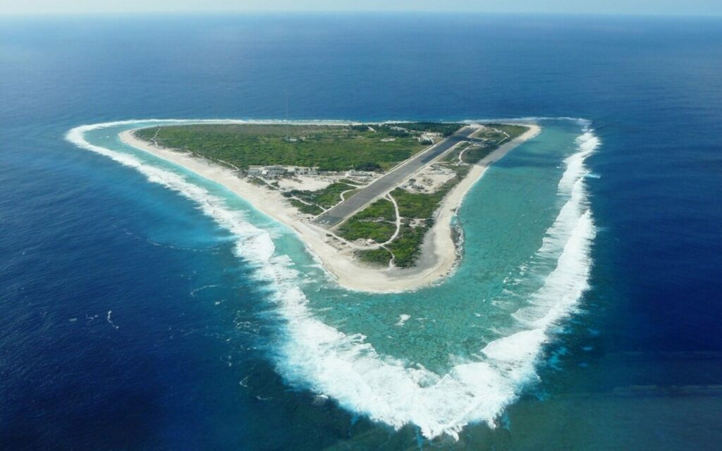 Pulau Terpencil di Pasifik, Minamitorishima