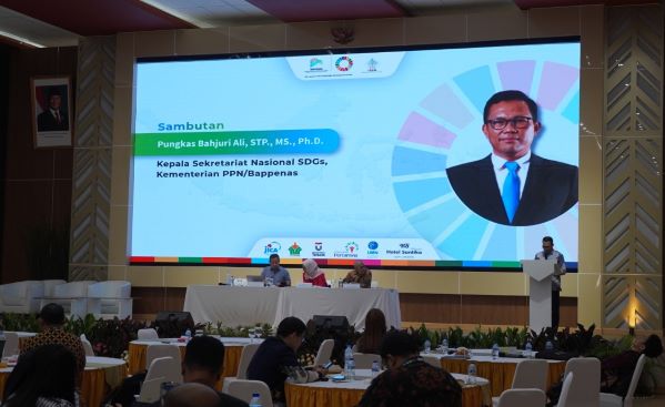 Pembukaan kegiatan SCC 2026 oleh Plt. Kepala Sekretariat Nasional SDGs Kementerian Perencanaan Pembangunan Nasional/Badan Perencanaan Pembangunan Nasional Pungkas Bahjuri Ali, Ph.D. (Foto: Humas UPER)