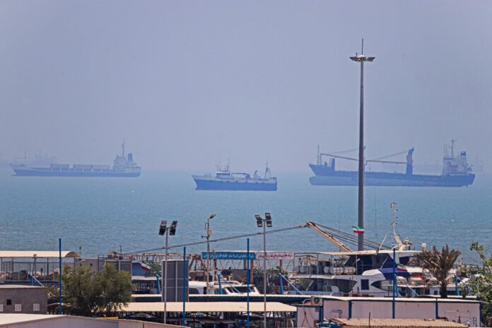 Pengawasan Selat Hormuz oleh Iran