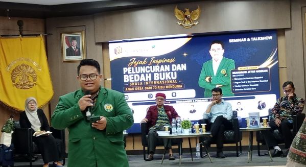 Seminar, Talkshow dan bedah buku bertajuk Penemu Biofar SS: Anak Desa dari 70 Ribu Mendunia

