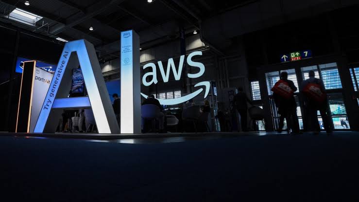 Amazon Web Services (AWS)