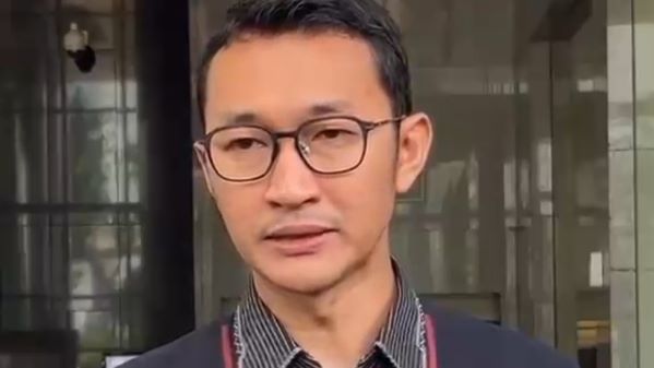 Juru Bicara KPK Budi Prasetyo menyampaikan tentang OTT di Sumatera Utara (Foto: tangkapan layar video)