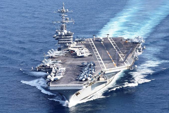 Kapal induk USS George Washington dikerahkan ke Timur Tengah menggantikan USS Abraham Lincoln