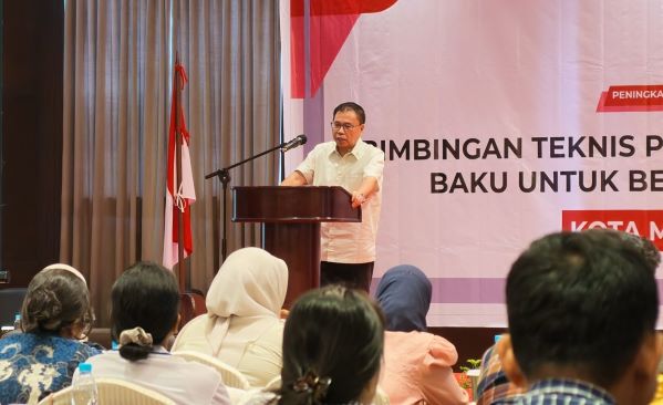 Sofyan Tan jadi keynote speaker dalam Bimbingan Teknis Pemanfaatan Bambu sebagai Bahan Baku untuk Berbagai Produk Bernilai Tinggi digelardi Hotel Four Points by Sheraton Medan.


