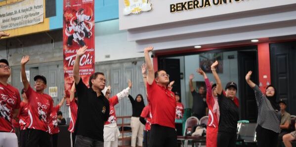 Minggu pagi cerah (27/9/2026) di Komplek CBD Polonia, suasana hangat penuh keakraban di Rumah Aspirasi dr Sofyan Tan

