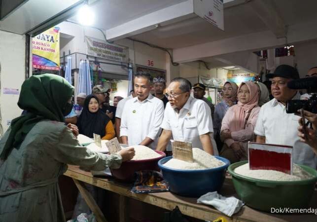  Pasar Tagog Padalarang di Kabupaten Bandung Barat, Jawa Barat