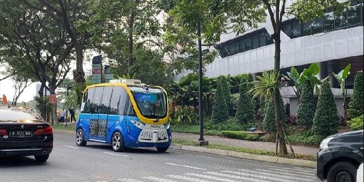 Kawasan Perkantoran BSD City pakai kendaraan listrik otonom
