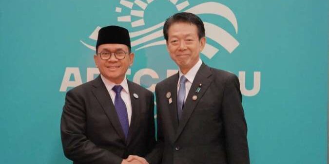 Menteri Perdagangan Budi Santoso pertemuan bilateral dengan Menteri Ekonomi, Perdagangan, dan Industri Jepang, Yoji Muto

