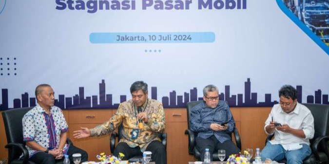 Pasar domestik stagnan
