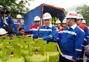 Temuan gas elpiji 3 kg (subsidi) tidak sesuai ukuran di SPBE di Tanjung Priok, Jakarta Utara, DKI Jakarta