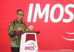 Menteri Perindustrian Agus Gumiwang Kartasasmita beri sambutan pada Indonesia Motorcycle Show (IMOS+) di ICE BSD, Tangerang