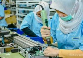 ILUSTRASI. Kemenperin menerbitkan Peraturan Menteri Perindustrian Nomor 6 tahun 2024 tentang Tata Cara Penerbitan Pertimbangan Teknis Impor Produk Elektronik

