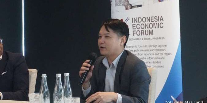 Mulyawan Gani Chief of Transformation and Data Officer Sinar Mas Land menjadi pembicara

