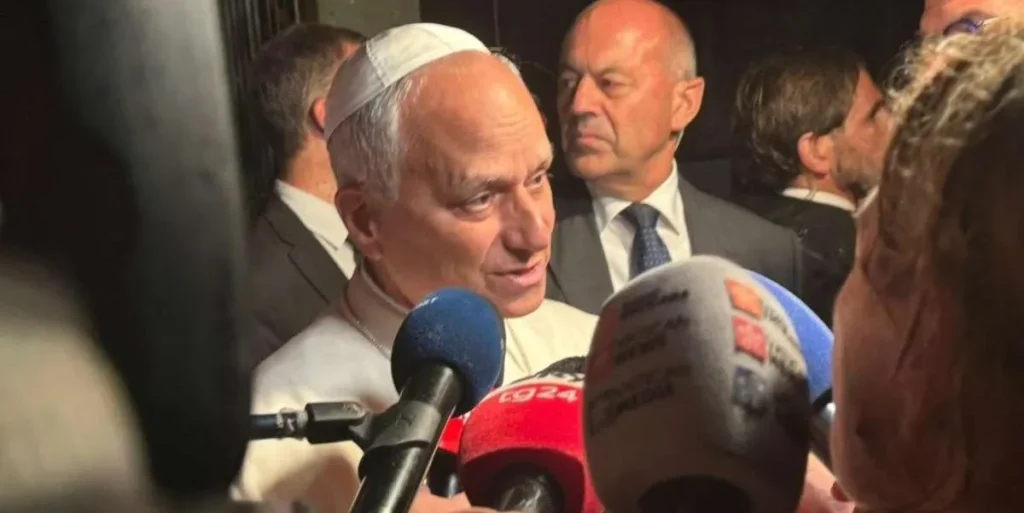 Paus Pope Leo bersikukuh tolak perang, meski Donald Trump meresponnya. (Foto: dok Vatikan News)