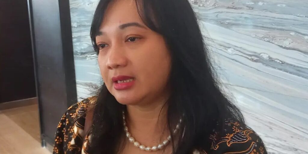 Esther Sri Astuti 