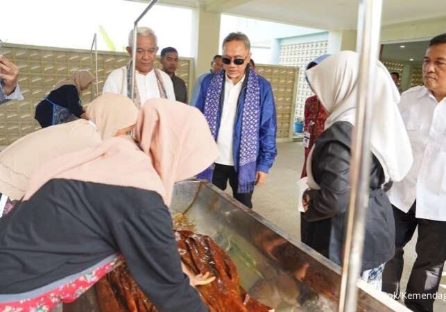 Galeri Sentra Batik Pewarna Alam Gunung Pati, Semarang, Jawa Tengah