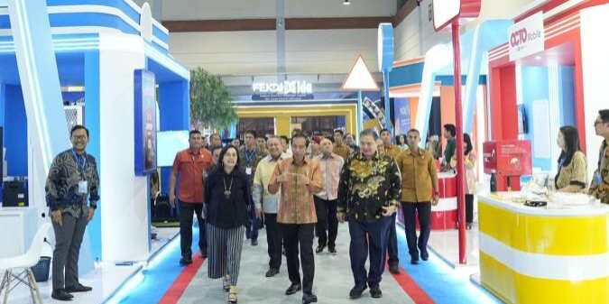 Presiden Joko Widodo hadir dalam acara Opening Ceremony Festival Ekonomi Keuangan Digital Indonesia (FEKDI) dan Karya Kreatif Indonesia (KKI) 2024



