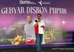 Direktur Produksi Pupuk Indonesia Bob Indiarto dalam Gebyar Diskon Pupuk 2024 yang diselenggarakan Pupuk Indonesia