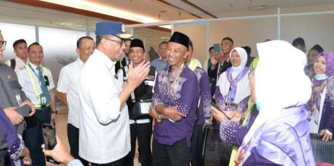Kementerian Perhubungan tegur PT. Garuda Indonesia terkait sejumlah keluhan pelayanan Garuda dalam penyelenggaraan Haji 2024

