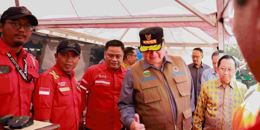Menko Bidang Perekonomian Airlangga Hartarto memimpin jalannya Apel dan Simulasi