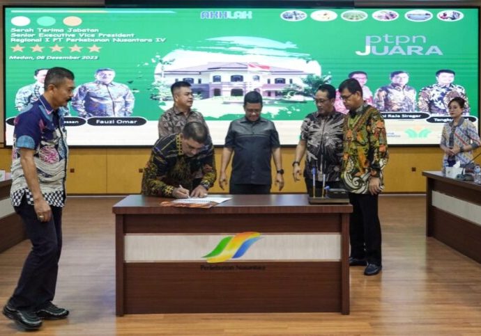 Subholding PalmCo Terbentuk, PTPN IV Regional I Serah Terima Jabatan Regional Head dan SEVP


