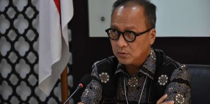 Menteri Perindustrian Agus Gumiwang Kartasasmita 

