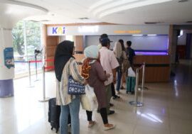 Penyesuaian Sementara Alur Layanan Ticketing dan Akses Masuk-Keluar Penumpang di Stasiun Medan