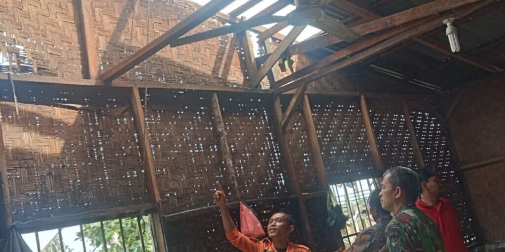 Angin Puting Beliung Terjang rumah warga di Deliserdang. (Foto: BNPB)