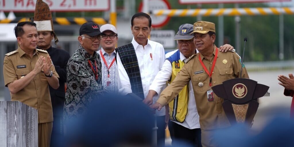 Jokowi Resmikan Sejumlah Jalan Tol di Sumut

