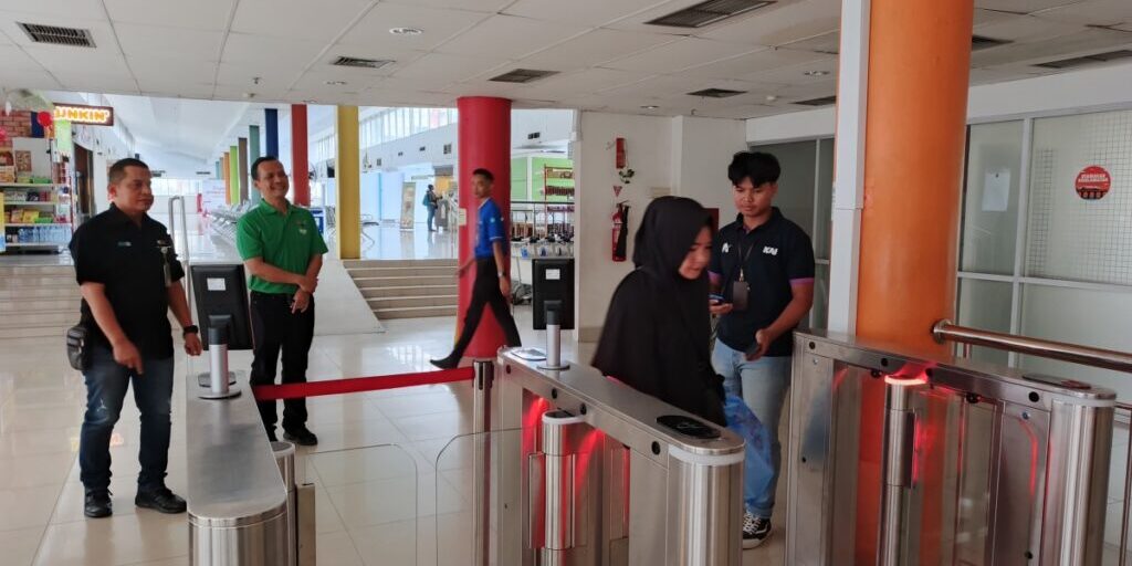 Face Recognition Boarding Gate di Stasiun KA Medan

