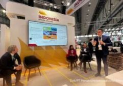 CEO PT Pertamina International Shipping Yoki Firnandi memaparkan strategi dan kesiapan perusahaan untuk dekarbonisasi di Indonesia