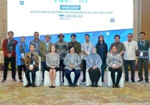 Menteri LHK Siti Nurbaya bersama peserta workshop Pelaksanaan Result Based Contribution Tahap 1 Norwegia di Jakarta

