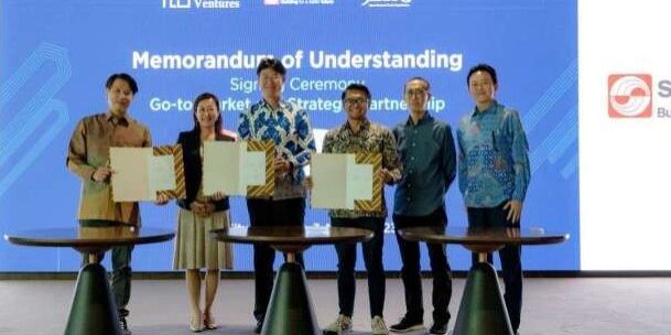 Prosesi penandatangan kemitraan strategis
