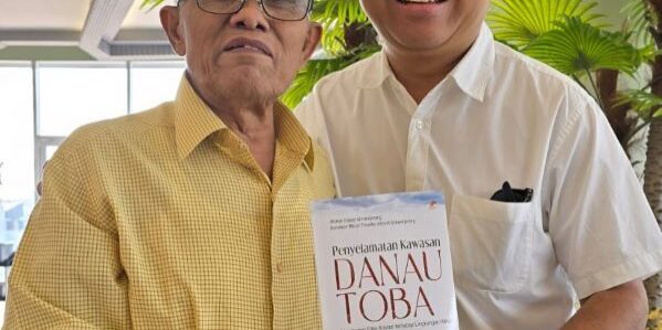 Wilmar Eliaser Simandjorang Sinaga bersama Vincent - Salah satu penjaga, dari Hometown Kota Bintang, Bekasi