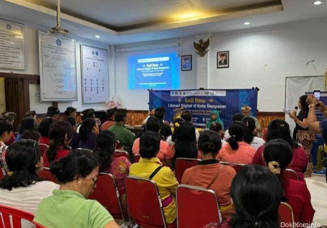 Acara Gali Ilmu Literasi Digital dengan tema Makin Cakap Digital dengan Empat Pilar Literasi Digital dan Produktivitas di Era Digital, di Kelurahan Sumerta, Denpasar