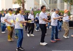Festival ayo sehat dibuka menteri kesehatan RI Budi Gunadi Sadikin di Gelora Bung Karno Jakarta

