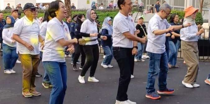 Festival ayo sehat dibuka menteri kesehatan RI Budi Gunadi Sadikin di Gelora Bung Karno Jakarta

