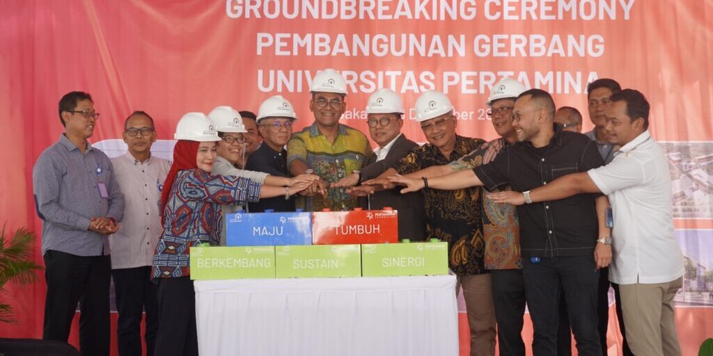 Presdir Pertamina Foundation, Rektor Universitas Pertamina, Vice President Asset Infrastructure Pertamina dan jajaran Pimpinan PF serta UPER