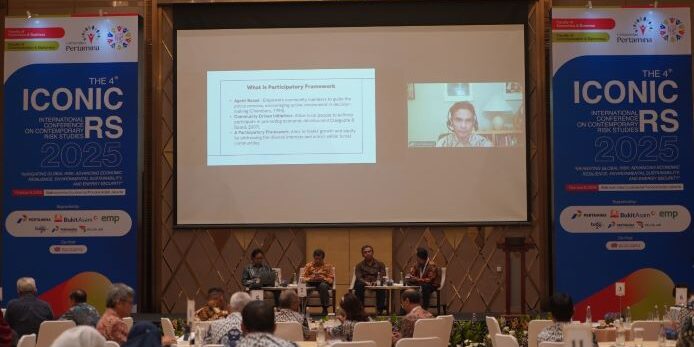 Prof. Yuri turut hadir secara daring dalam diskusi panel di ICONIC-RS 2025