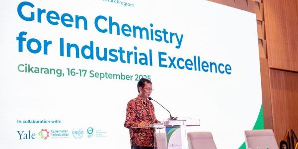 Sambutan Dr. Sri Bimo Pratomo, S.T., M.Eng. dalam pembukaan GGINP for Industrial Excellene. (Foto: Humas UPER)