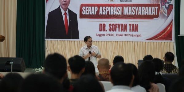 Anggota Komisi X DPR RI dari Fraksi PDI Perjuangan, dr Sofyan Tan, dalam kegiatan menyerap aspirasi dari masyarakat