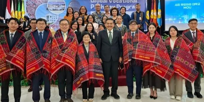 Kuliah Tamu Internasional, ”Global Nurse, Global Impact: Nursing in Face of Future Health Challenges”