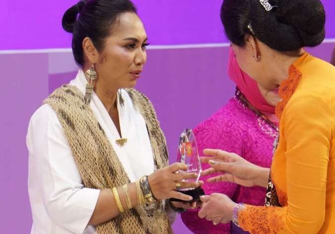 Persit Kartika Chandra Kirana dinobatkan penerima Anugerah Kowani Tahun 2024 Kategori Pendidikan dan Pemberdayaan Masyarakat 