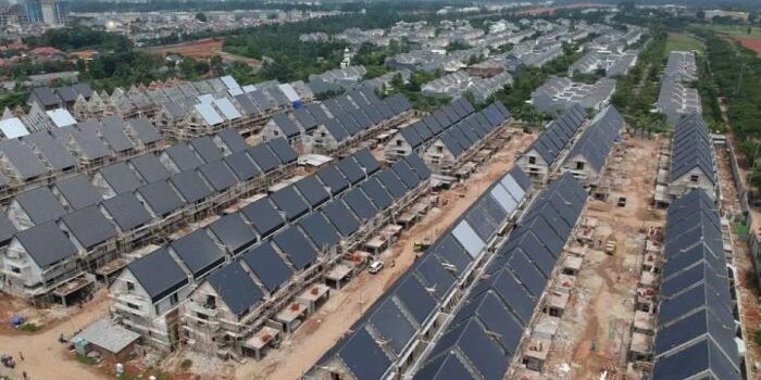 Pembangunan perumahan di BSD City, Tangerang Selatan