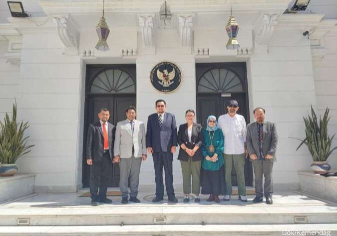 Kedutaan Besar Republik Indonesia (KBRI) Kairo dan Malaysia External Trade Depelopment Corporation (Matrade) Kairo mengadakan pertemuan bilateral 


