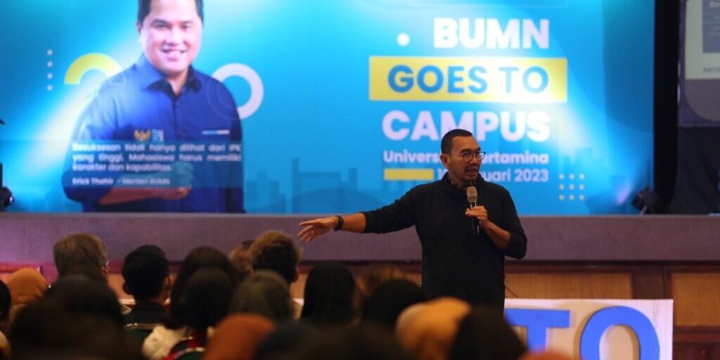 Staf Khusus III Menteri BUMN, Arya Sinulingga, saat pemaparan materi